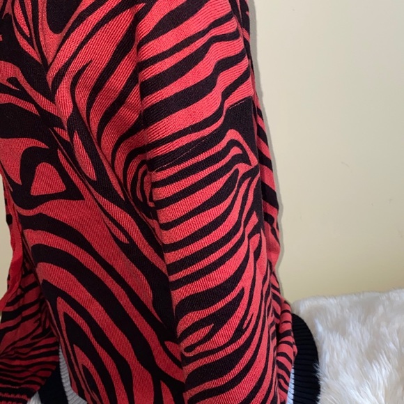 🐾Central Park West  New York Tiger Animal Print Hoodie Large - Picture 5 of 9